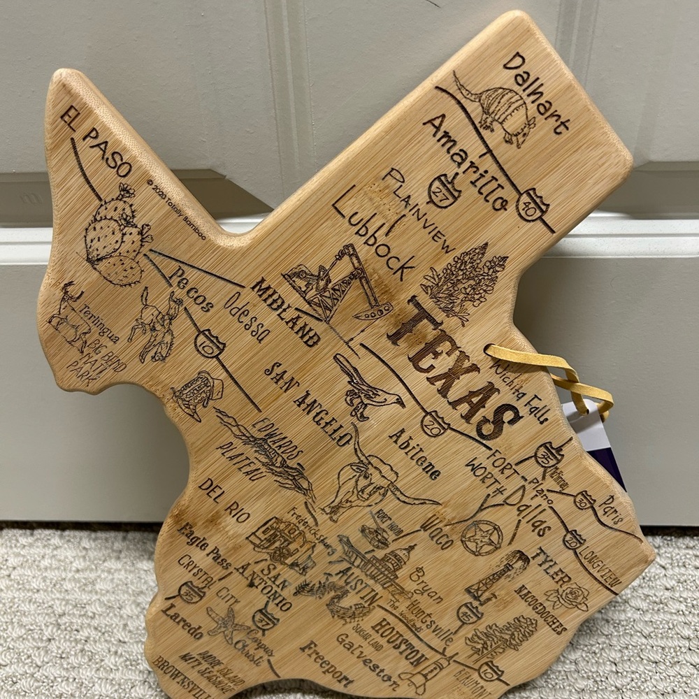 Texas Shaped Bamboo Cutting Board